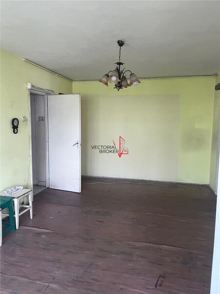 Titan, Piata Minis vanzare apartament 4 camere