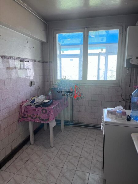 Titan, Piata Minis vanzare apartament 4 camere